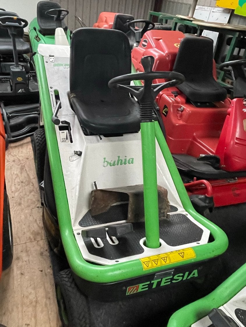 Etesia MKHE Bahia zitmaaier, bouwjaar 2007, Ophalen, Gebruikt, Benzine