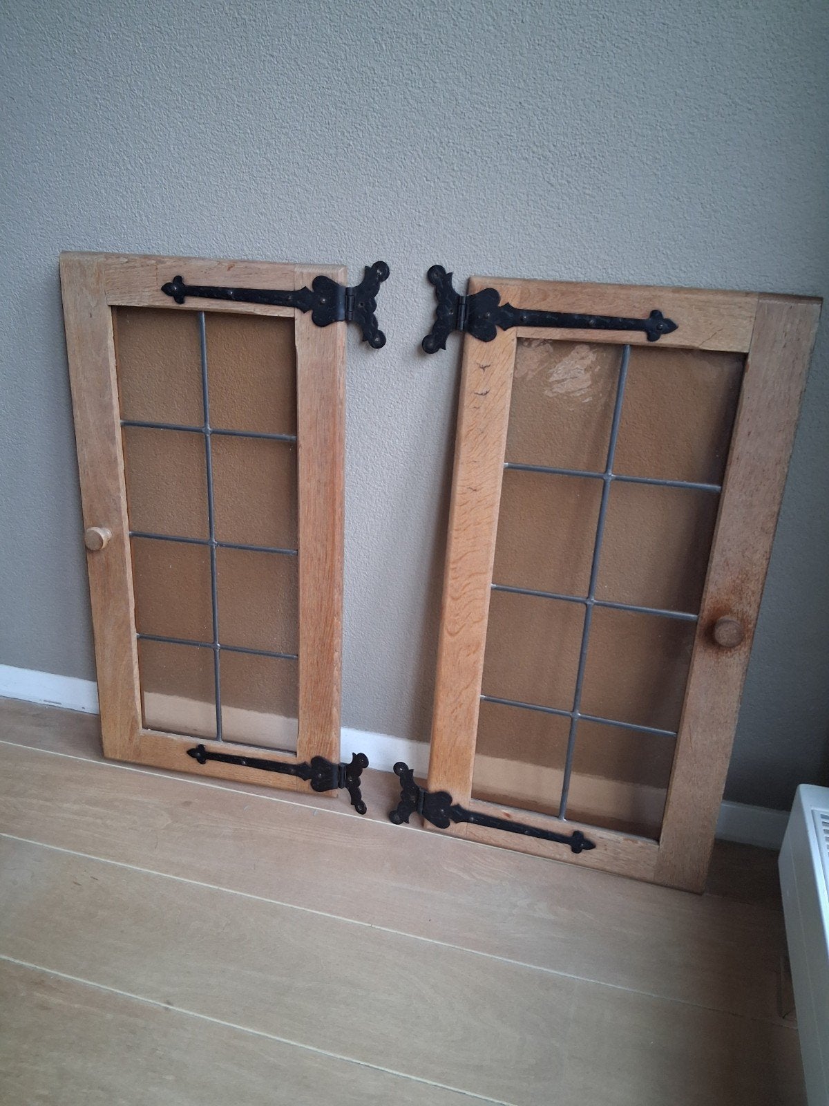 glas in lood deurtjes, Ophalen