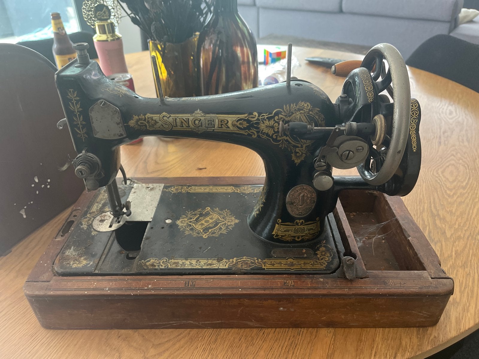 Antieke Singer Naaimachine met Houten Koffer, Antiek en Kunst, Antiek | Naaimachines, Ophalen
