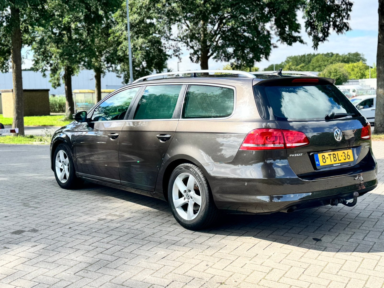 Volkswagen Passat 1.6 TDI 77KW Bluemotion Variant 2014 Bruin, Voorwielaandrijving, 4 cilinders, Bruin, 23 km/l