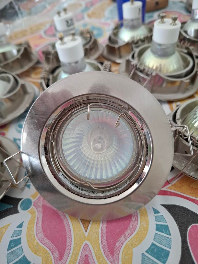 12 Dimbare Halogeen Spotjes 85mm met Klemveren en Fittingen, Gebruikt, Halogeen (gloei)lamp, Bipin of Steekvoet, Ophalen
