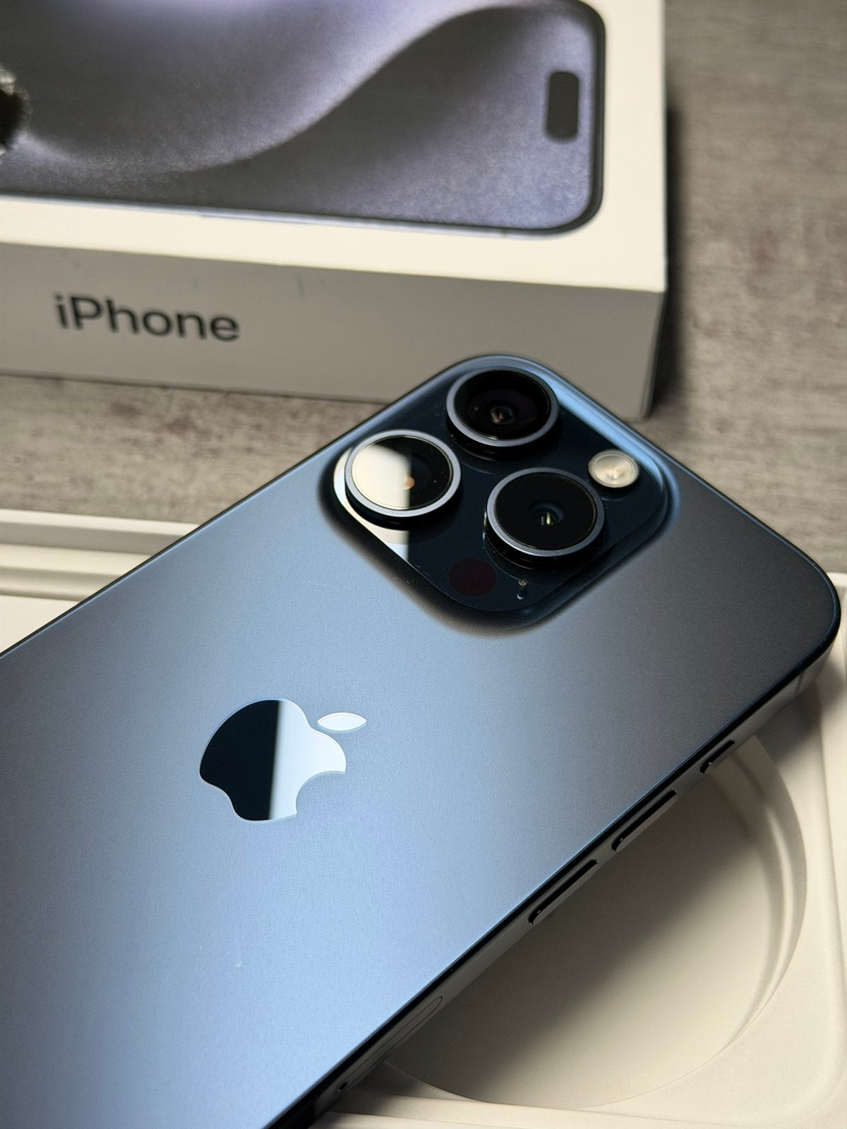 Appleiphone 15 Pro Blue Titanuim256GB Zeer netjes Bat.100%, Telecommunicatie, Mobiele telefoons | Apple iPhone, 256 GB, Apple