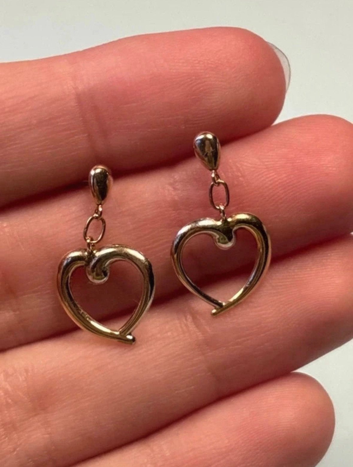 9 karaat gouden hartjes oorhangers, Hangers, Verzenden, Zo goed als nieuw, Goud