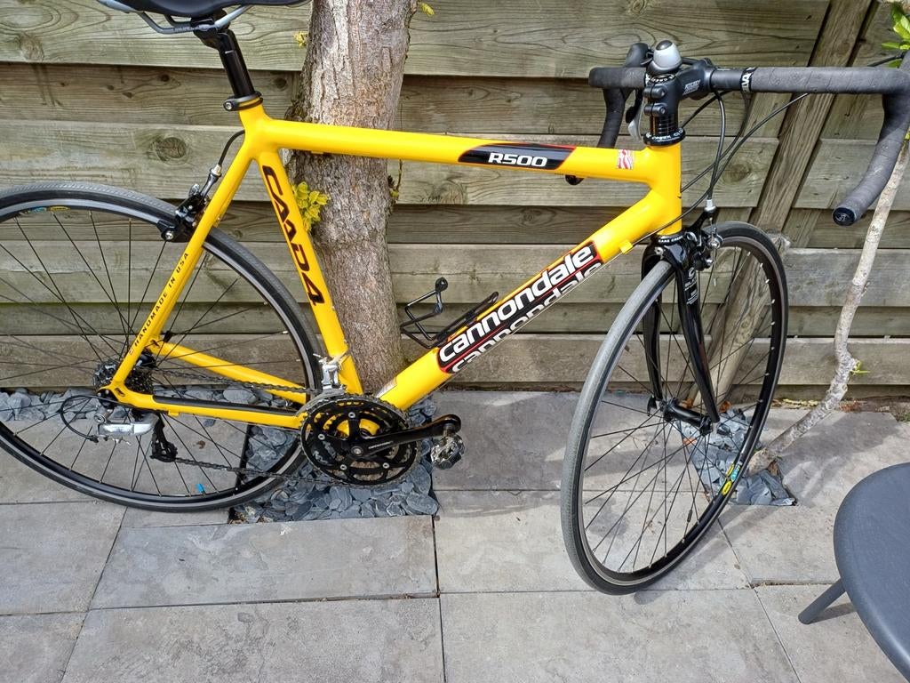 Bijna nieuwe racefiets Cannondale R500 27 versnellingen, Fietsen en Brommers, Fietsen | Racefietsen, Overige merken, Aluminium