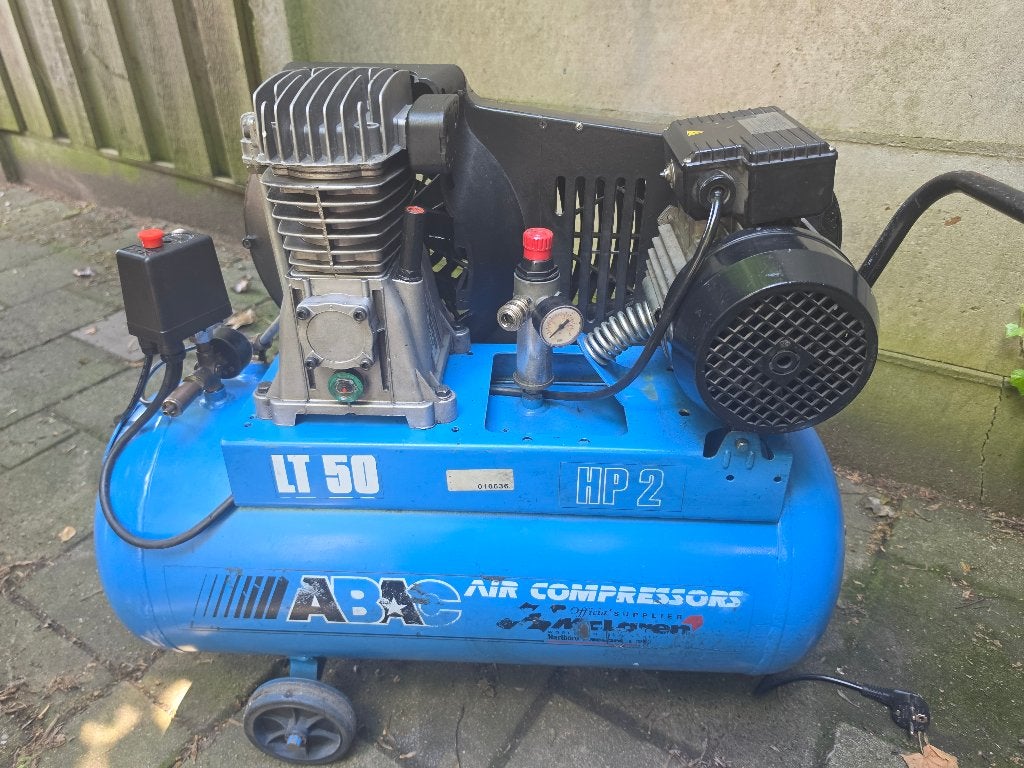 Te koop; Abac Compressor 50L, Doe-het-zelf en Verbouw, Ophalen, Gebruikt, 6 tot 10 bar, 25 tot 100 liter