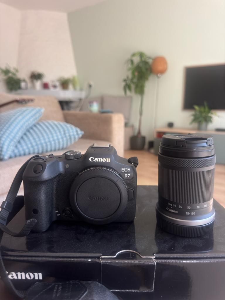 Canon EOS R7 met 18-150mm lens, zo goed als nieuw, Spiegelreflex, Canon, Ophalen of Verzenden, Zo goed als nieuw