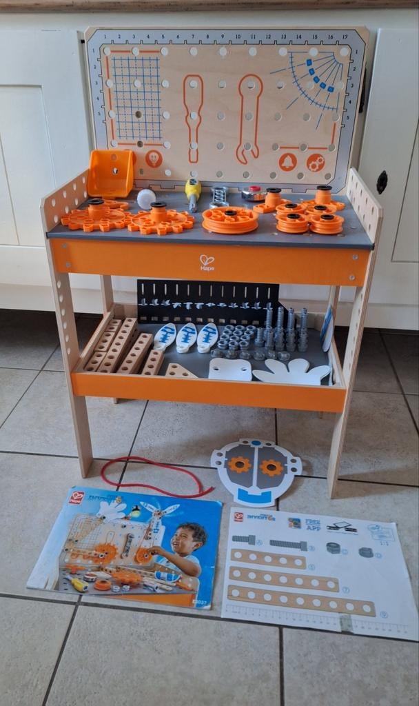 Hape junior inventor Deluxe werkbank., Ophalen of Verzenden, Zo goed als nieuw, Ontdekken