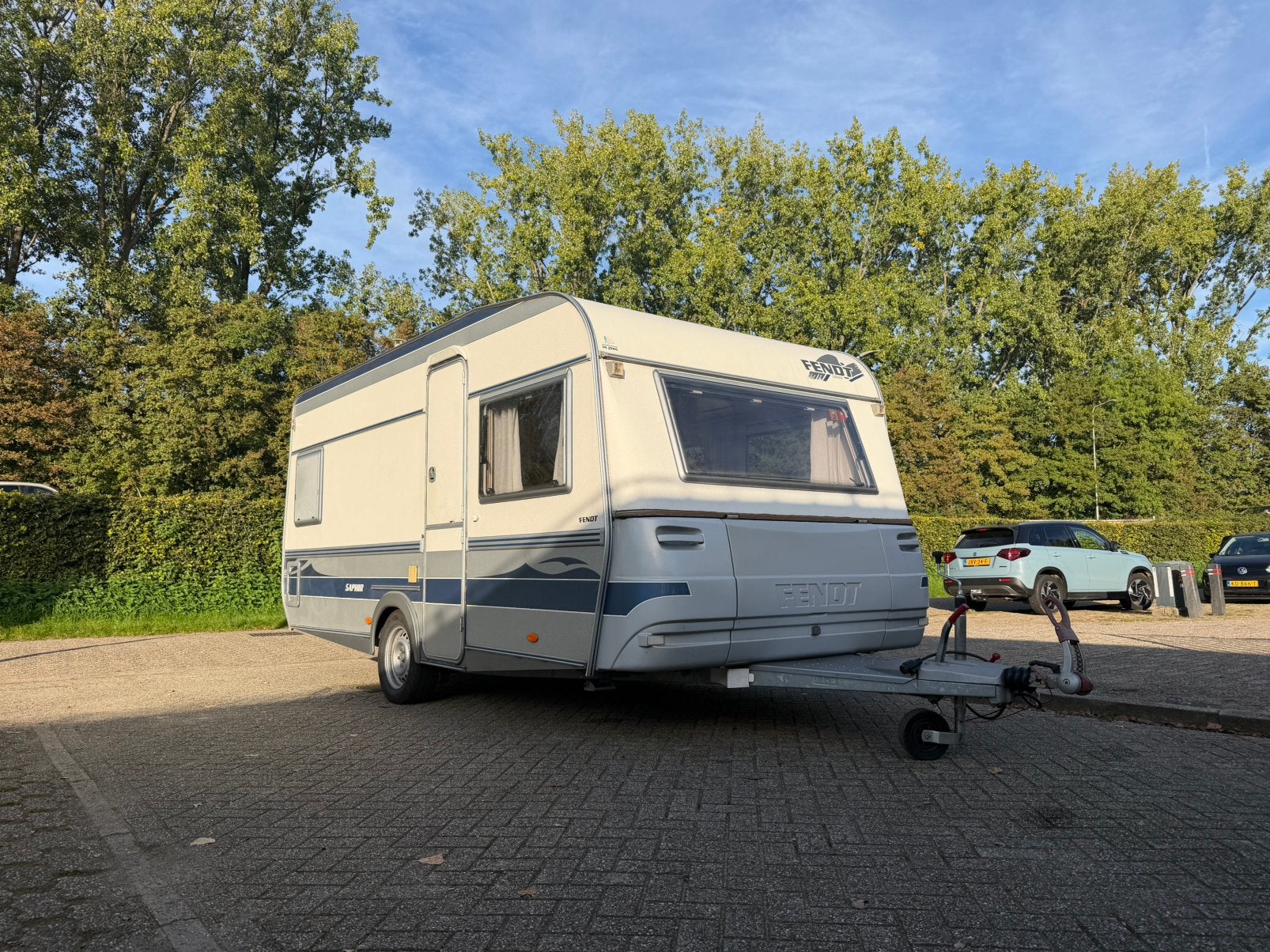 Fendt Saphir 470 TF 2001 met voortent en fietsendrager, Rondzit, Bedrijf, Dwarsbed, Tot en met 4