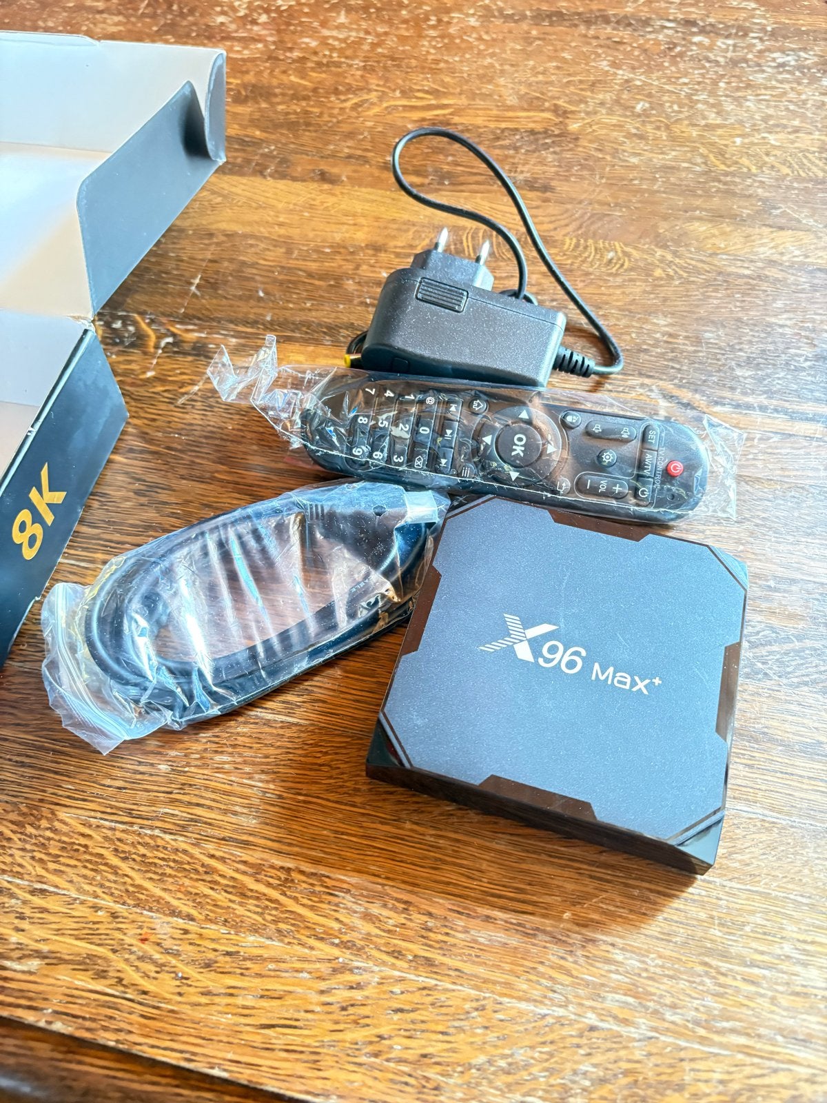 X96 Max+ Android TV Box - Zo goed als nieuw, Ophalen of Verzenden, Zo goed als nieuw, HDMI, Zonder harde schijf