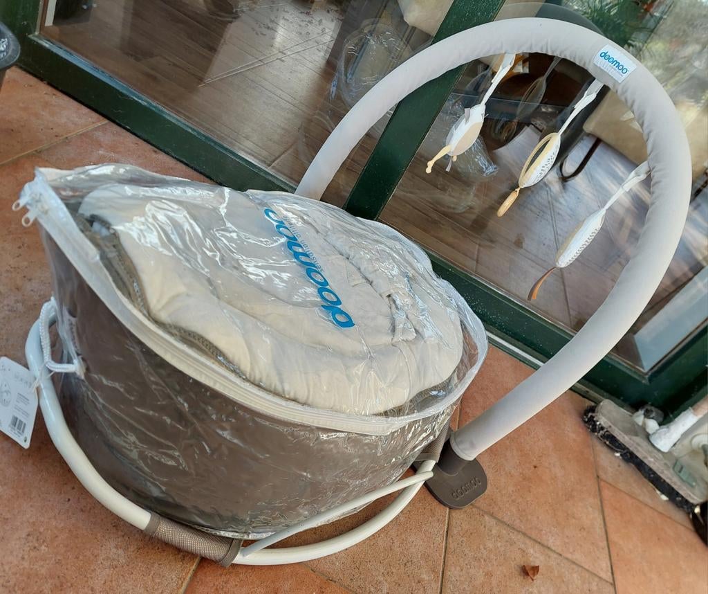 Doomoo baby wipstoel zitzak met boog, Kinderen en Baby's, Wipstoeltjes, Ophalen, Gebruikt