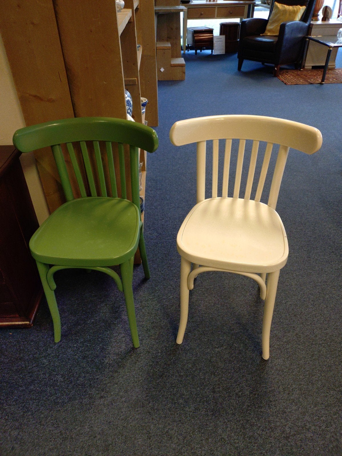 Set van 3 Thonet-stijl stoelen €3 per stuk - Wit en Groen, Ophalen, Gebruikt, Drie, Onbekend