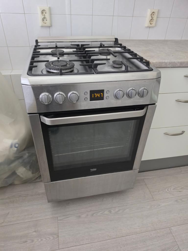 Beko gasfornuis, Witgoed en Apparatuur, Fornuizen, Gebruikt, 60 cm of meer, Energieklasse A of zuiniger, Gas