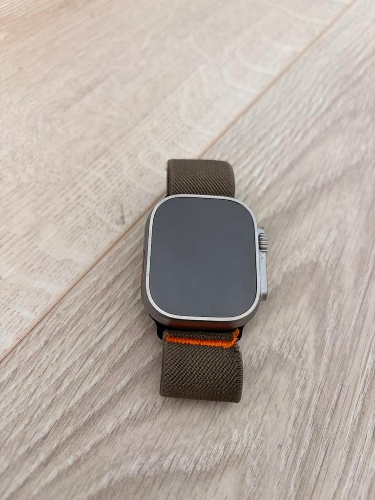 Apple Watch Ultra 2 — 49mm Titanium | GPS + Cellular | ZGAN, IOS, Ophalen of Verzenden, Zo goed als nieuw, GPS