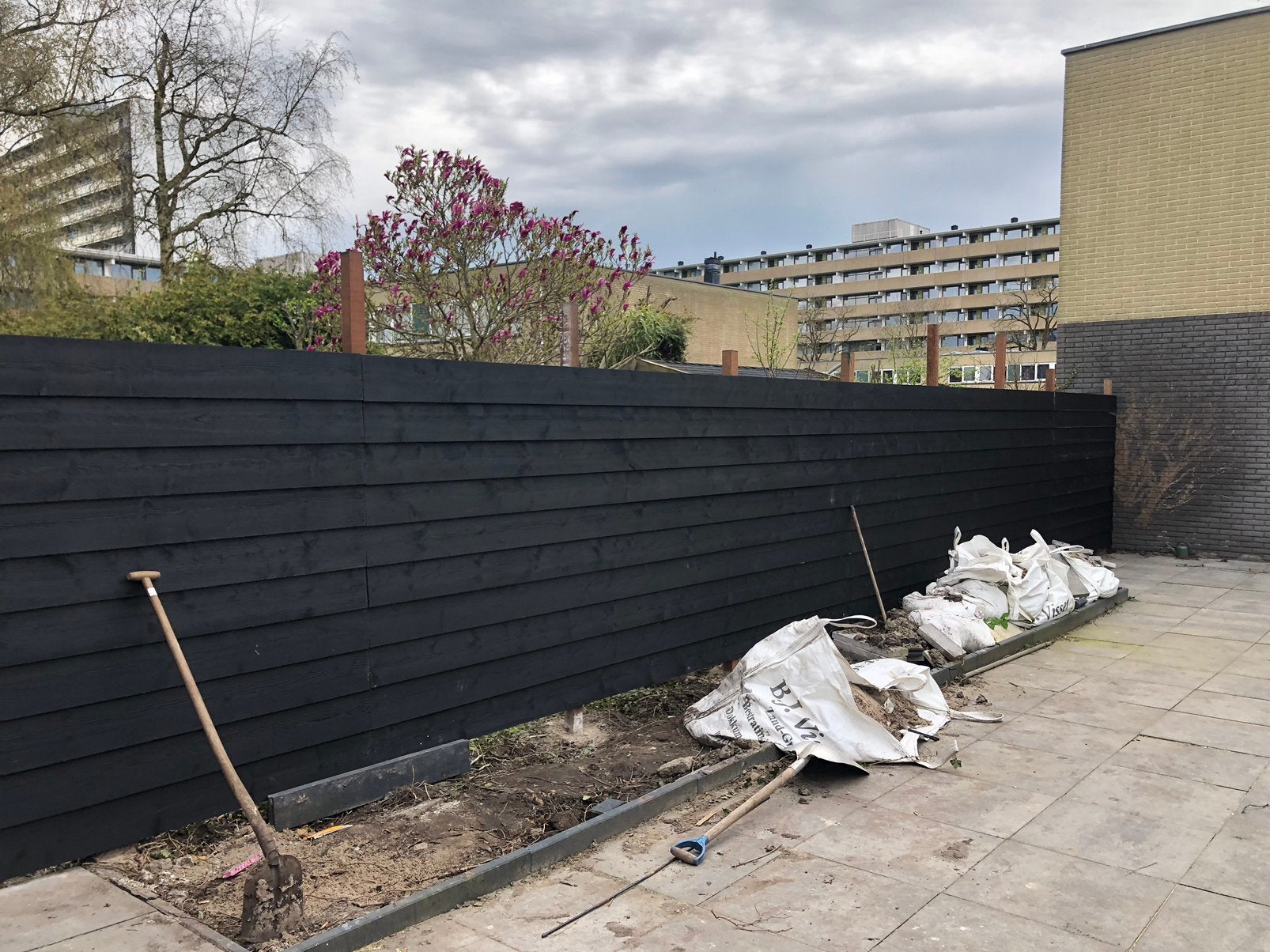 Dakwerk, schuttingen, carports, tuinwerk etc., Diensten en Vakmensen, Garantie