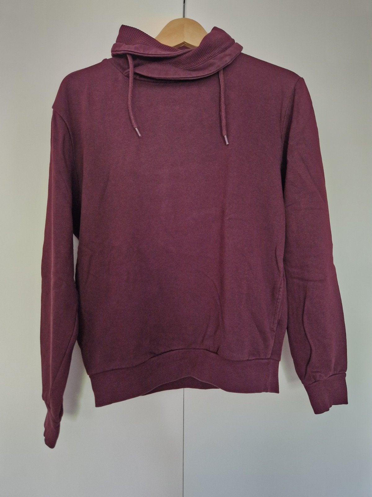 Bordeauxrode sweater met kol van The Basics maat S C&A., Kleding | Heren, Ophalen of Verzenden, Zo goed als nieuw, The Basics C&A.