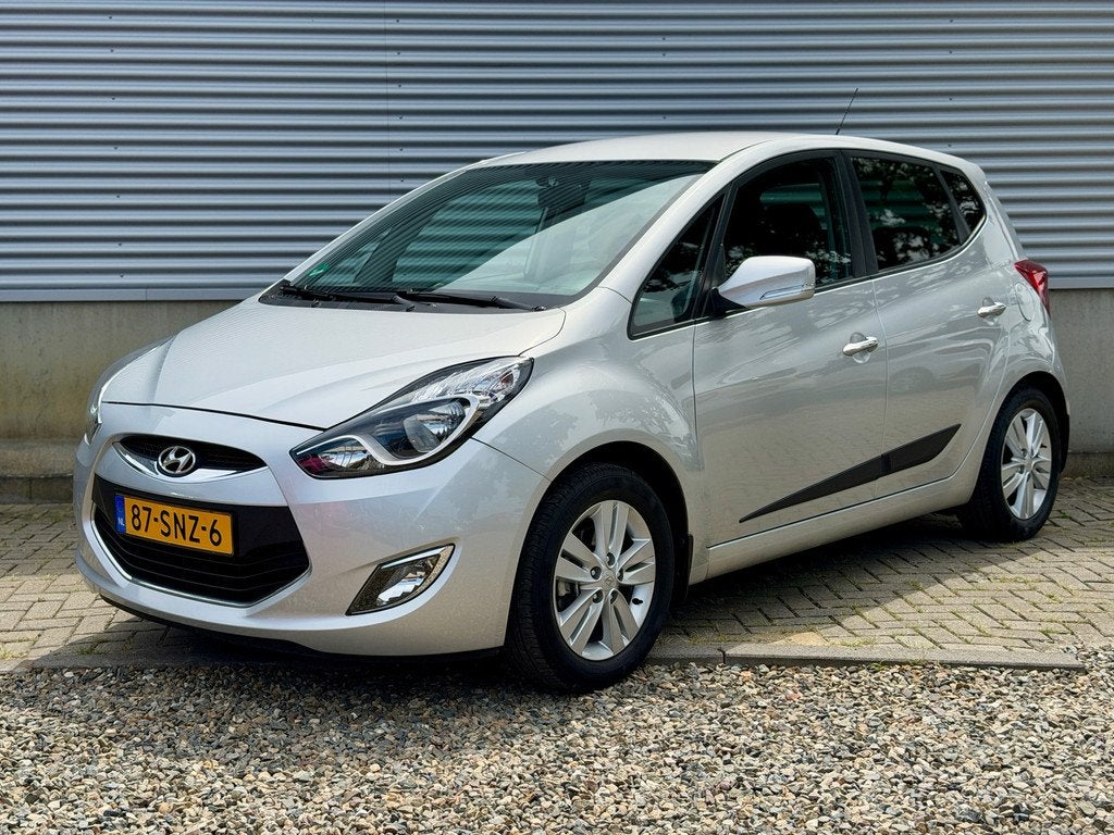 Hyundai Ix20 1.6i i-Vision AUTOMAAT [ ecc,lmv,trekhaak ], Auto's, Hyundai, Euro 5, 4 cilinders, Origineel Nederlands, Bedrijf