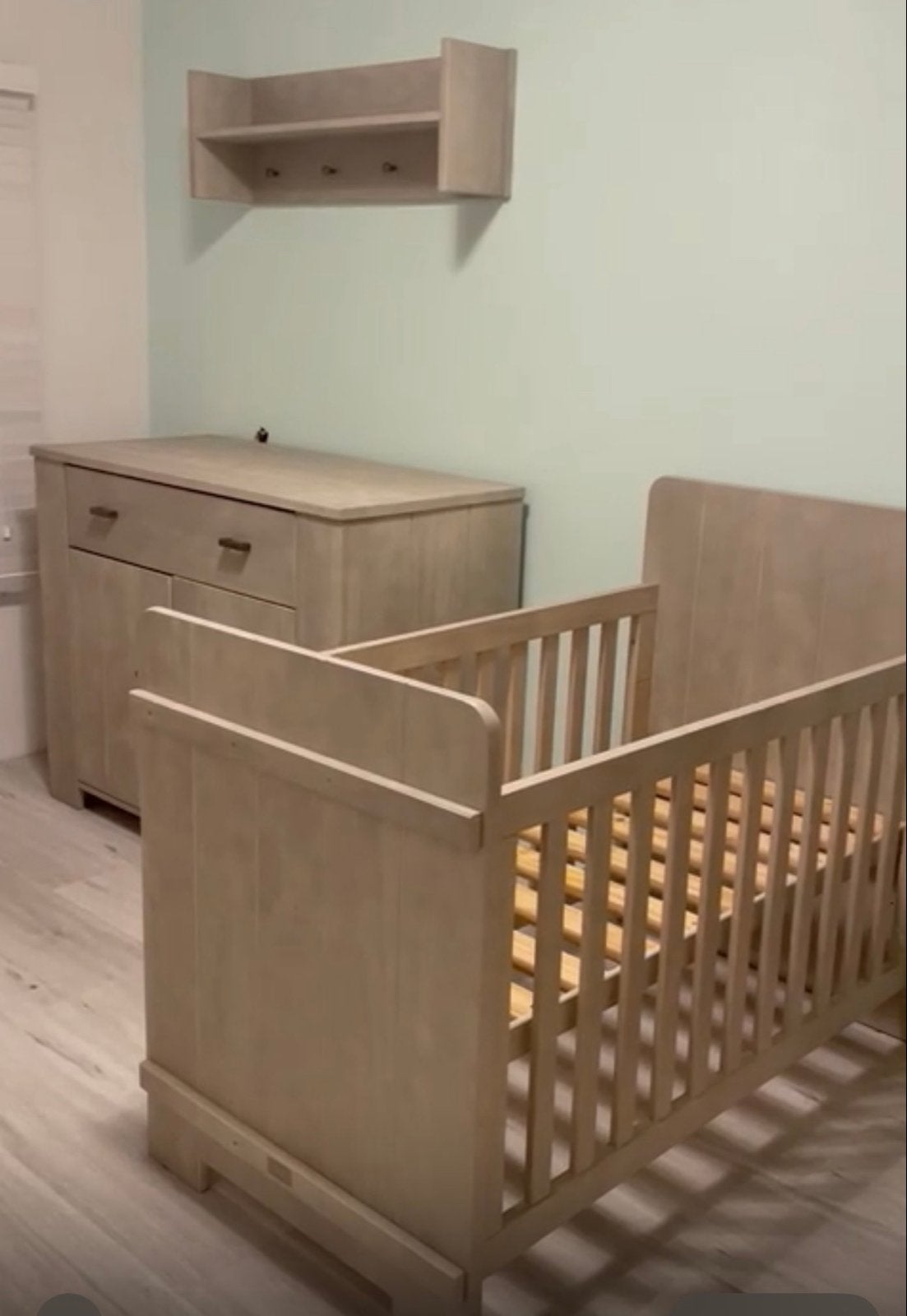 Coming Kids Hopper grijs/steigerhout - Complete babykamer, Ophalen, Gebruikt, Ledikant