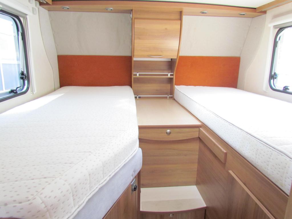 Bürstner T 620 Lentebedden,Handgeschakel, Caravans en Kamperen, Campers, Luifel, Fiat, Bedrijf, Bürstner