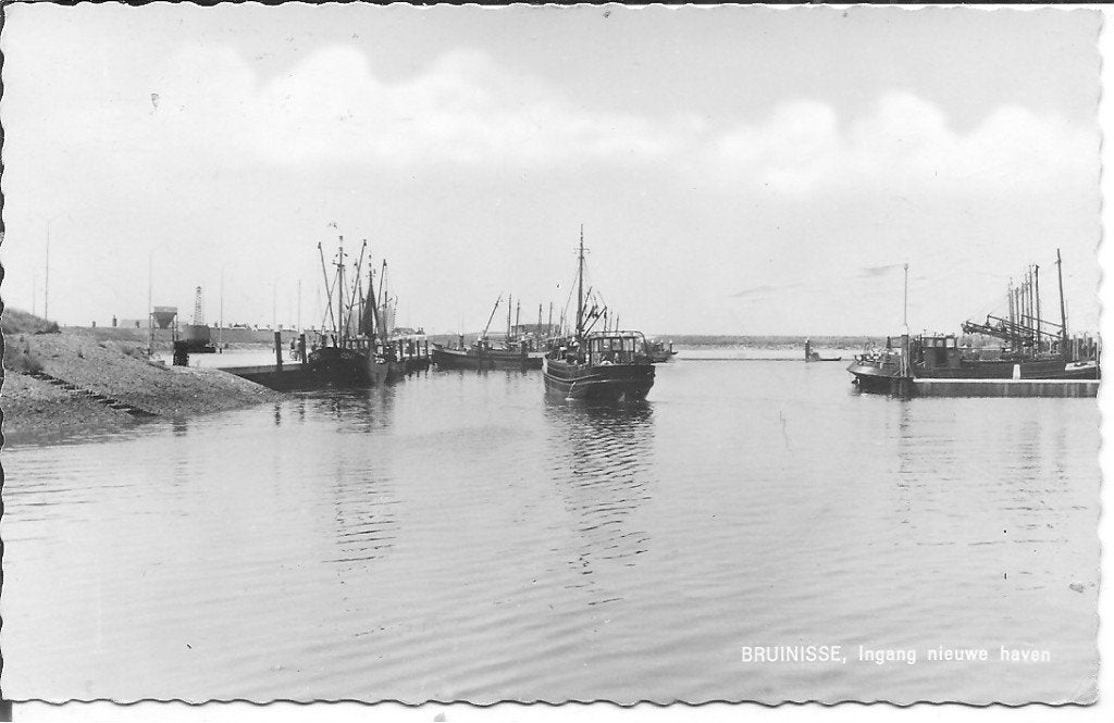 Bruinisse, Ingang nieuwe haven - Oude Ansichtkaart 1963, Ophalen of Verzenden, 1960 tot 1980, Gelopen, Zeeland