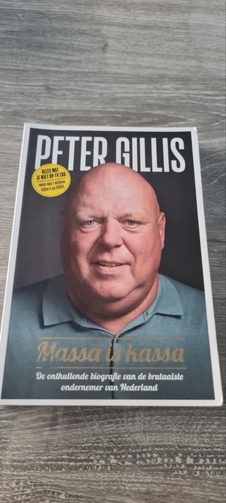 Peter Gillis - Massa is Kassa (Boek), Boeken, Biografieën, Gelezen, Film, Tv en Media, Ophalen of Verzenden