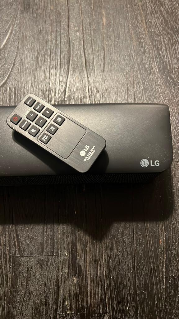 LG Soundbar met afstandsbediening - Uitstekende staat, Ophalen, Bluetooth, Gebruikt