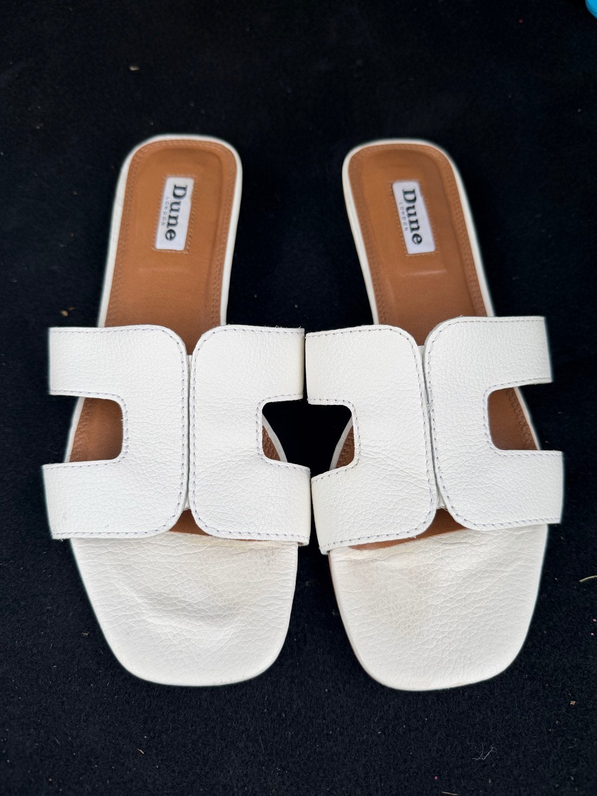 Dune slippers maat 38, Slippers, Wit, Ophalen of Verzenden, Zo goed als nieuw