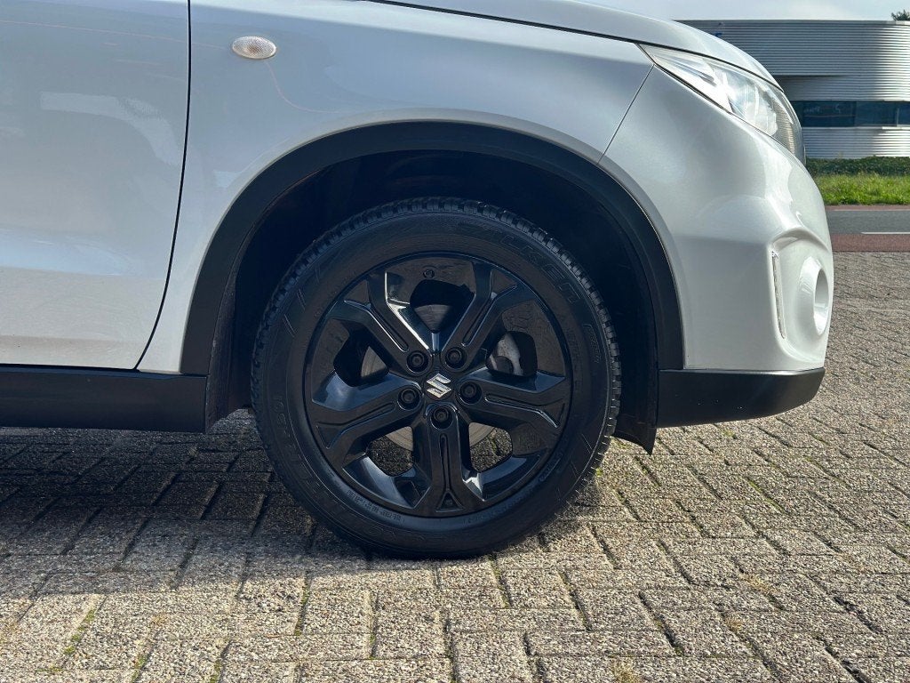 Suzuki VITARA 1.6 Exclusive Automaat '' Infotainmentsystem -, Auto's, Gebruikt, Euro 6, 4 cilinders, 400 kg