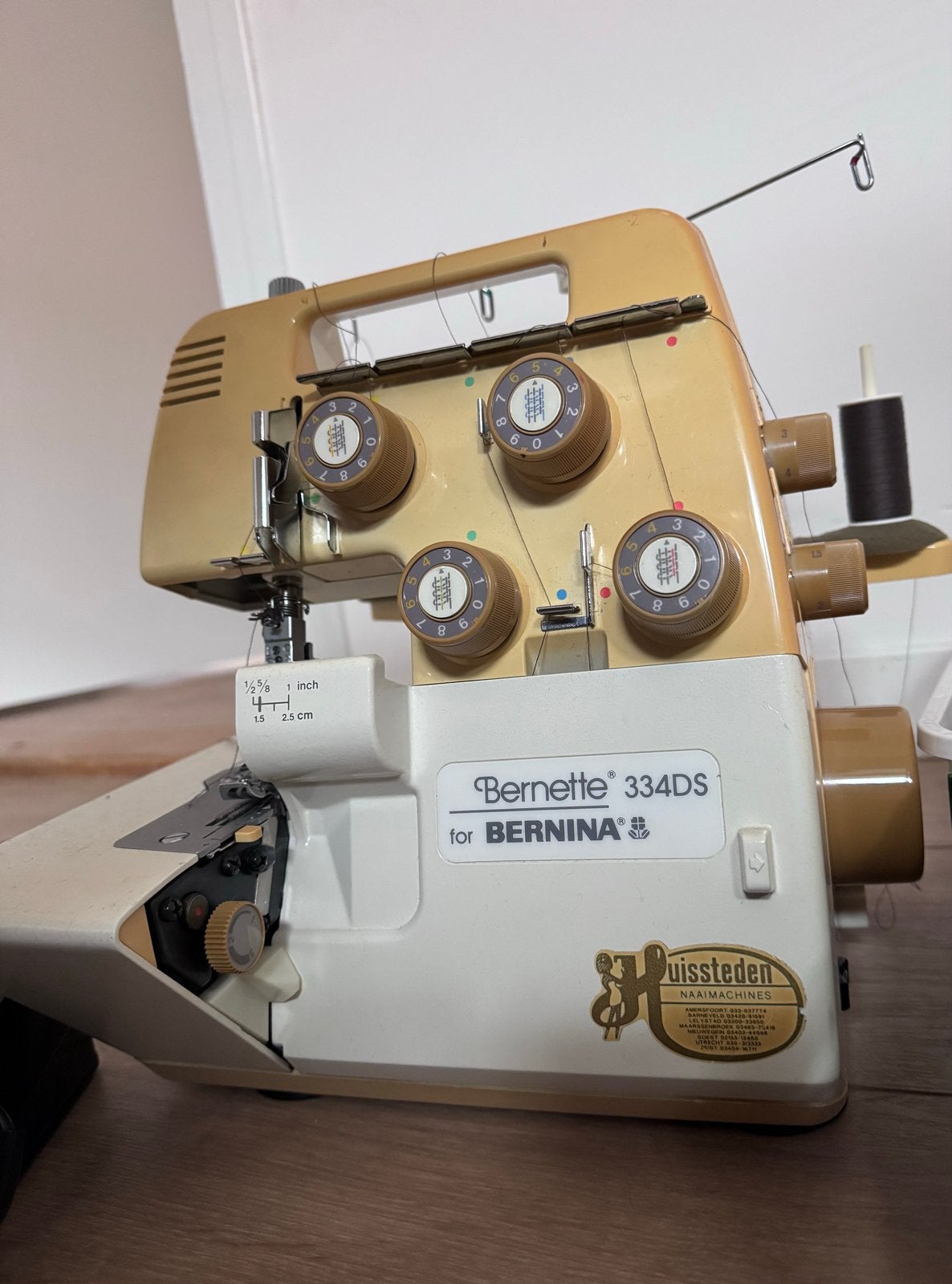 Bernette 334DS Lockmachine voor BERNINA - Loopt goed, Ophalen, Gebruikt, Lockmachine, Bernina