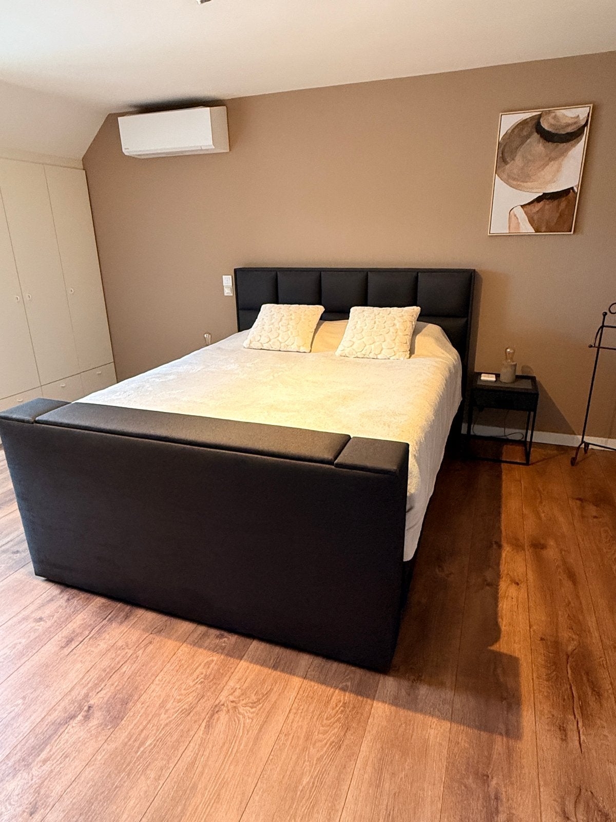 Boxspring 160*200 met elektrische bodem en tv lift (43 inch, Ophalen, Gebruikt, Tweepersoons, Overige maten