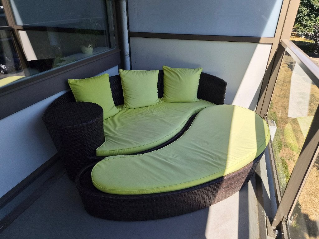 Tweedelige tuinset/loungebed met (limegroene) kussens, Ophalen, Gebruikt, 3 zitplaatsen, Bank