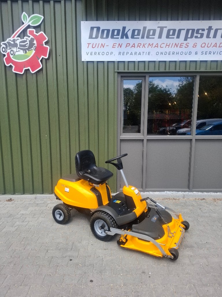 Stiga Villa 12, Tuin en Terras, Zitmaaiers, Ophalen, Zo goed als nieuw, Versnellingen, Minder dan 90 cm