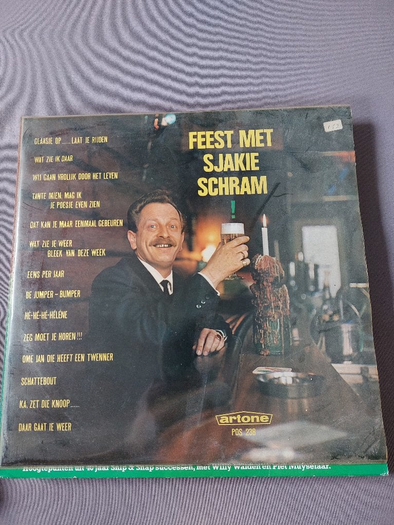 LP:  SJAKIE SCHRAM  -  Feest met Sjakie Schram, Cd's en Dvd's, LP, Gebruikt, Feestmuziek, 12 inch