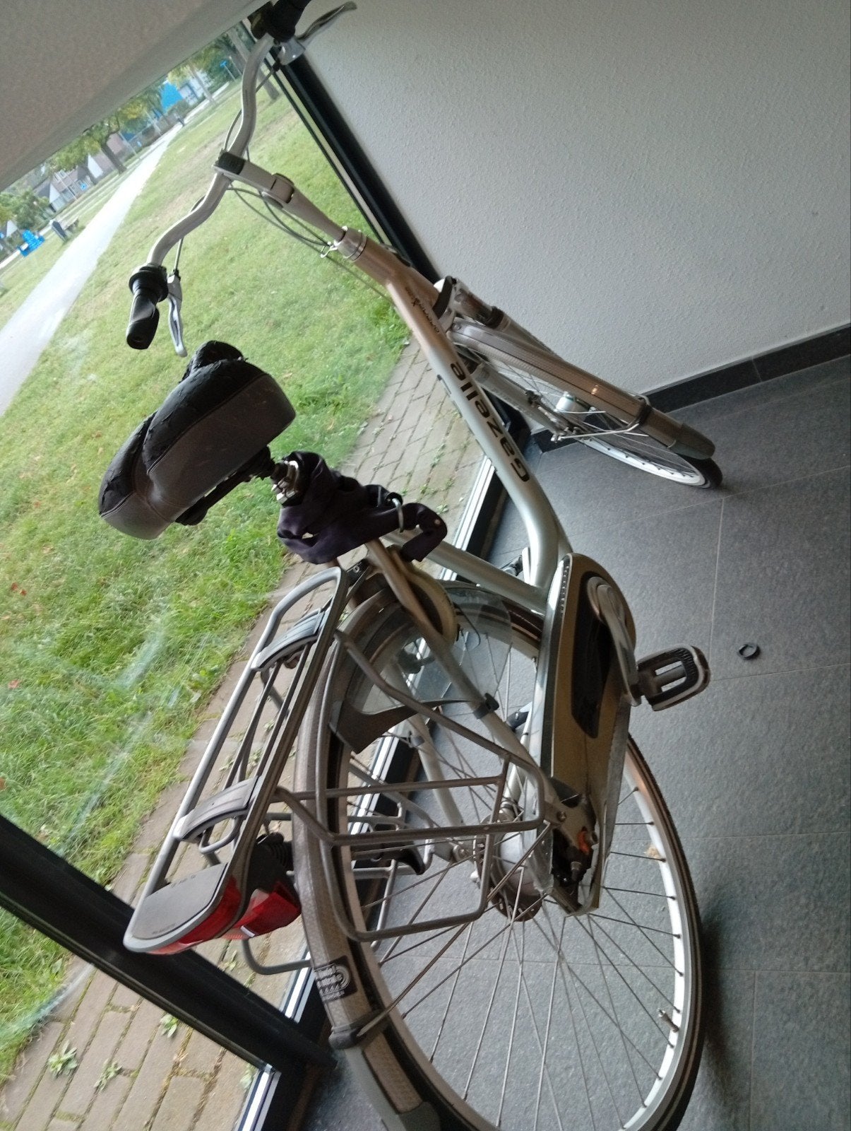 Gazelle fiets - Goede staat, voorwiel beschadigd, Ophalen of Verzenden, Gebruikt, Gazelle