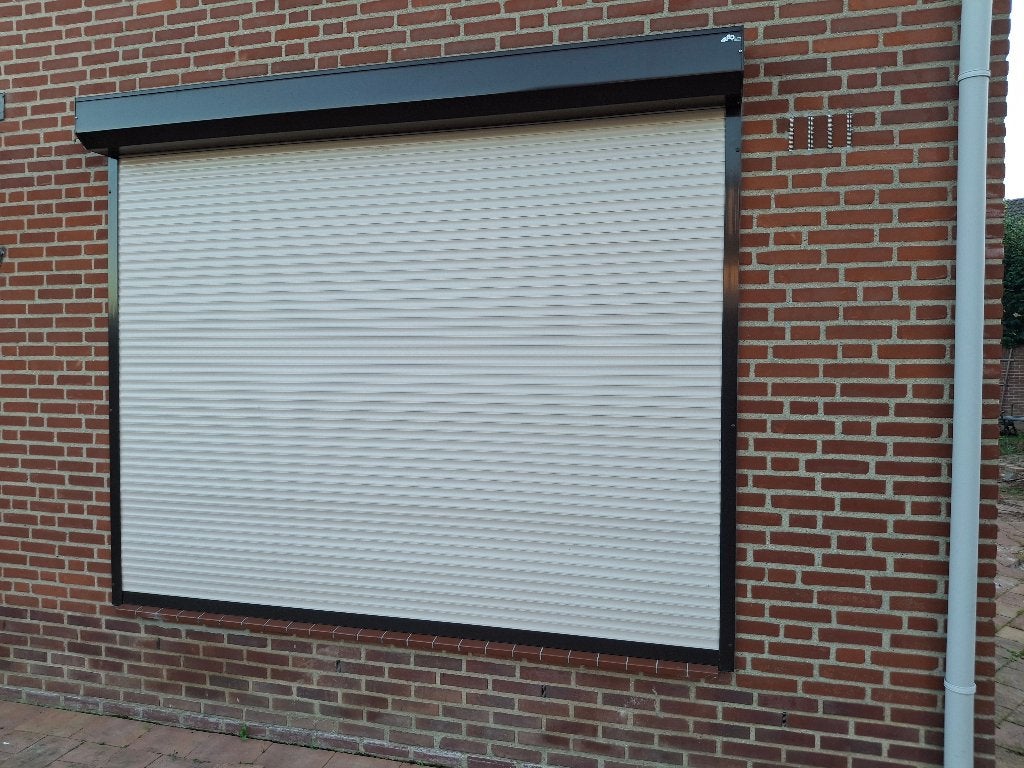 Rolluik electrisch, Doe-het-zelf en Verbouw, Ophalen, Gebruikt, Bruin, 200 cm of meer