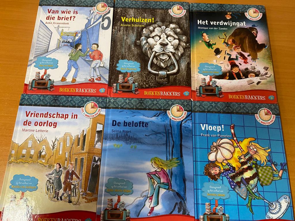 Set boekenbakkers van 6 boeken, deel 2 t/m 7, Boeken, Ophalen of Verzenden, Gelezen, Diverse auteurs, Non-fictie