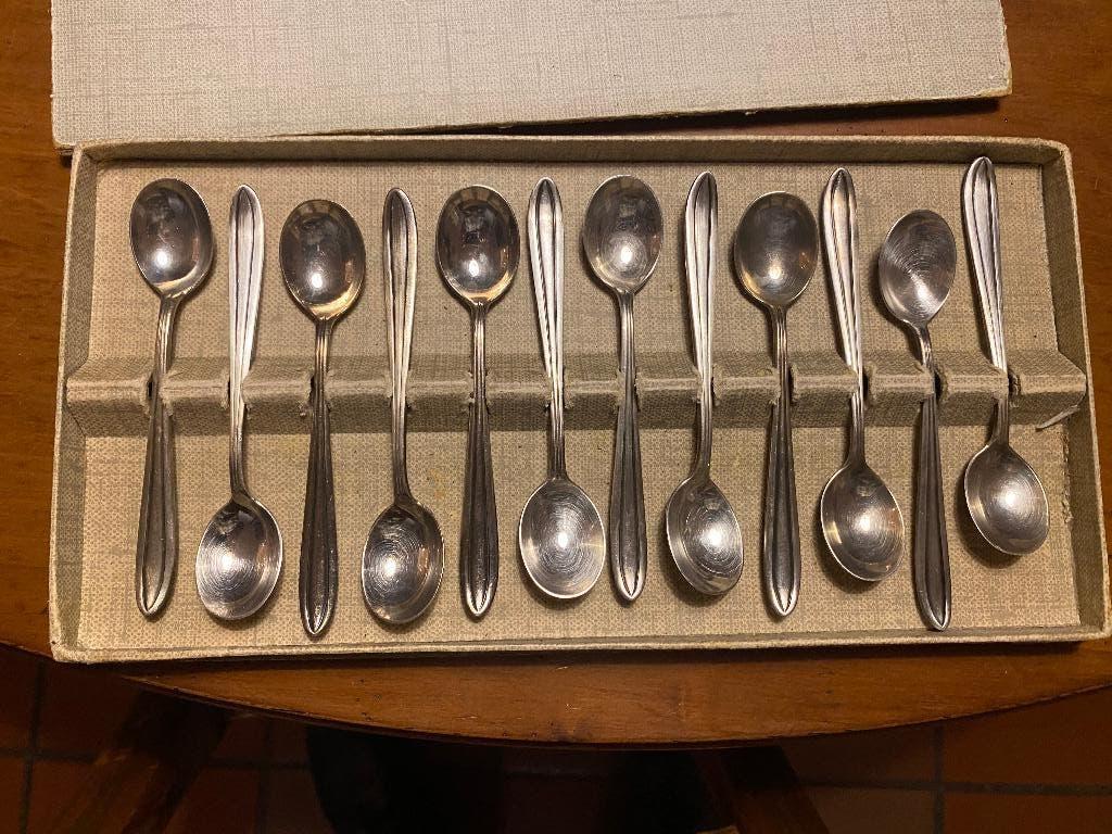 verzilverde lepeltjes, Ophalen