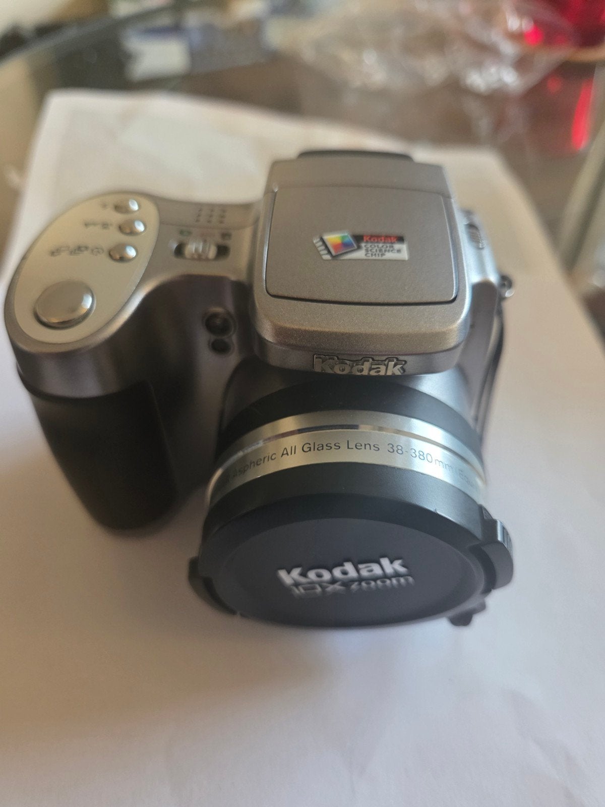 Kodak EasyShare Z740 Digitale Camera, Ingebouwde flitser, Gebruikt, Ophalen of Verzenden, Lensdop