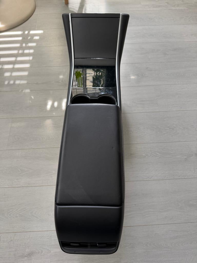 Tesla Model 3 Middenconsole 2019, Ophalen, Gebruikt