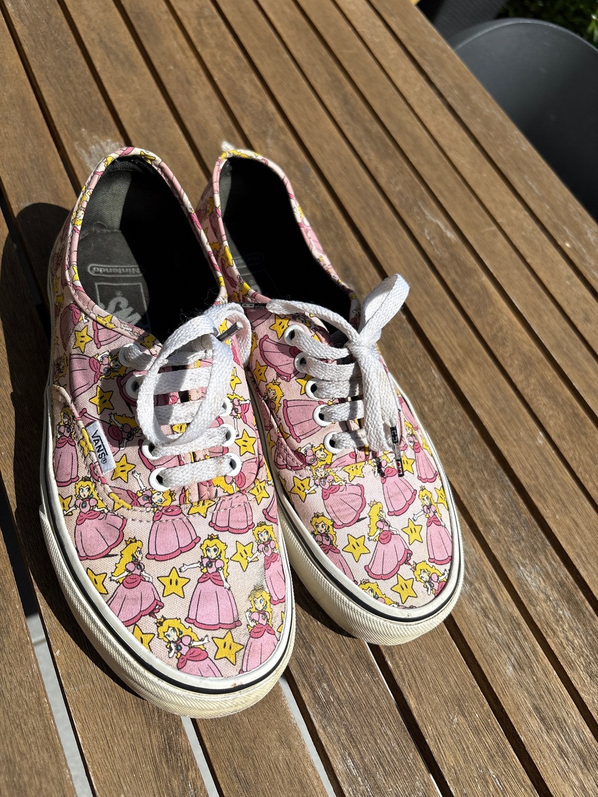 Vans Nintendo Princess Peach sneakers maat 39, Ophalen of Verzenden, Gedragen, Roze, Sneakers of Gympen