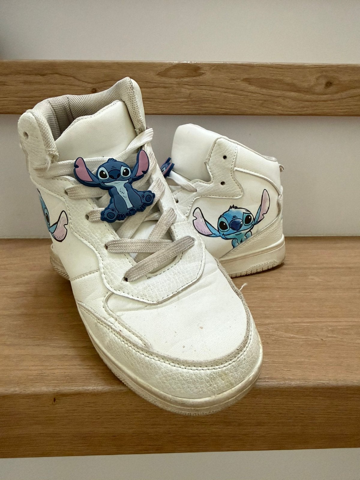 Stitch meisjes sneakers maat 35, Ophalen of Verzenden, Gebruikt, Meisje, Schoenen