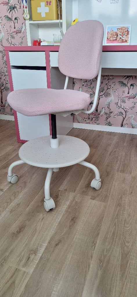 Ikea VIMUND bureaustoel kind roze - als nieuw!, Huis en Inrichting, Bureaustoelen, Ophalen, Zo goed als nieuw, Roze, Bureaustoel