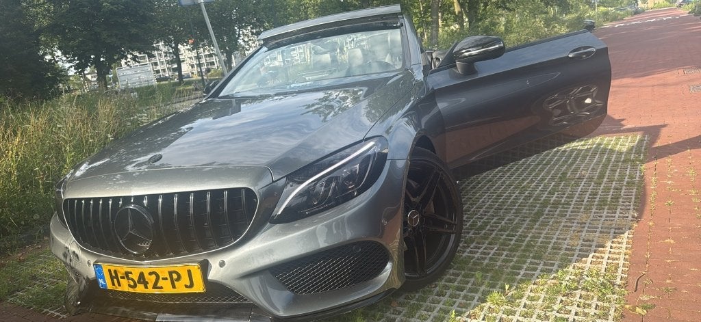 Mercedes-Benz C-Klasse C200 184pk 9G-TRONIC 2017 Grijs, Auto's, Euro 5, 1800 kg, Zwart, 4 cilinders