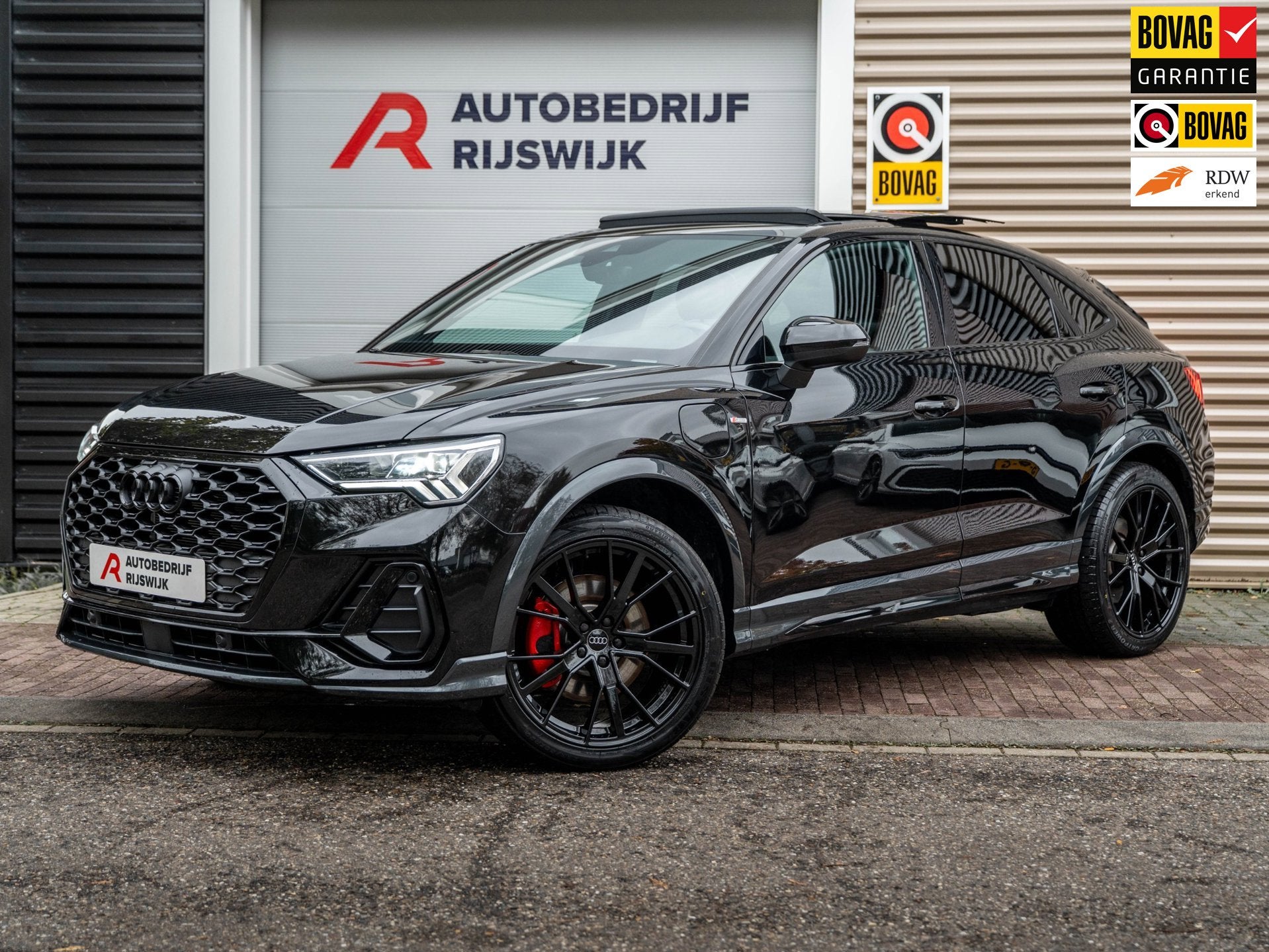 Audi Q3 Sportback 45 TFSI e S Edition Pano/Sfeer/Camera/Appl, Auto's, Dealer onderhouden, Parkeerassistent, Gebruikt, Euro 6