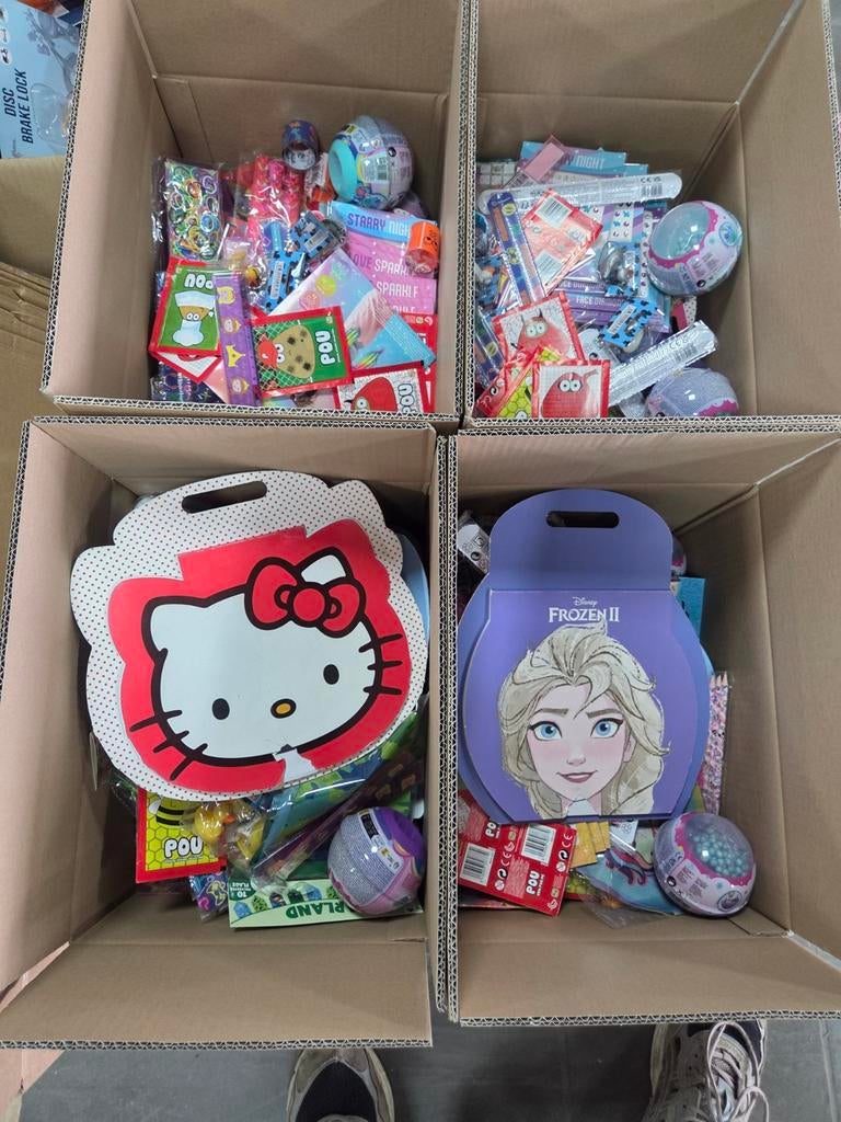 Grote partij speelgoed: Frozen, Hello Kitty, LOL Surprise, Jongen of Meisje, Nieuw, Ophalen of Verzenden, Niet gespecificeerd