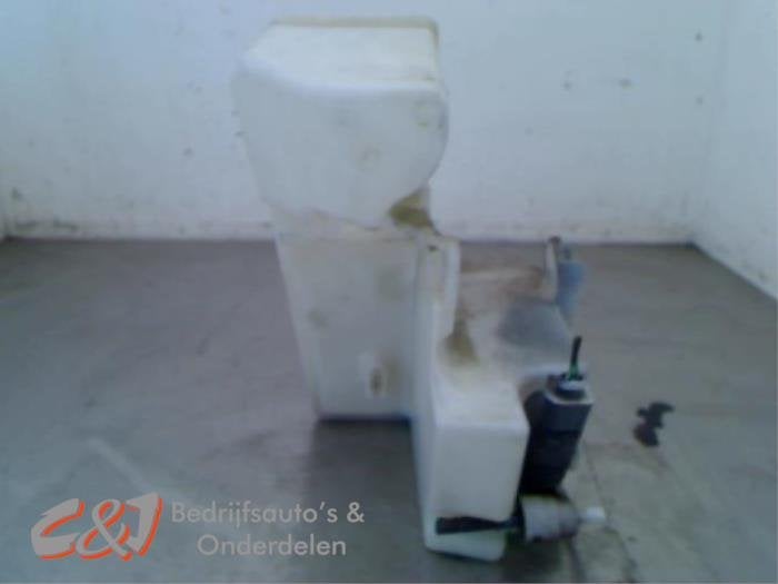 Ruitensproeiertank voor van een Volkswagen Transporter, Gebruikt, -, -, Ophalen of Verzenden