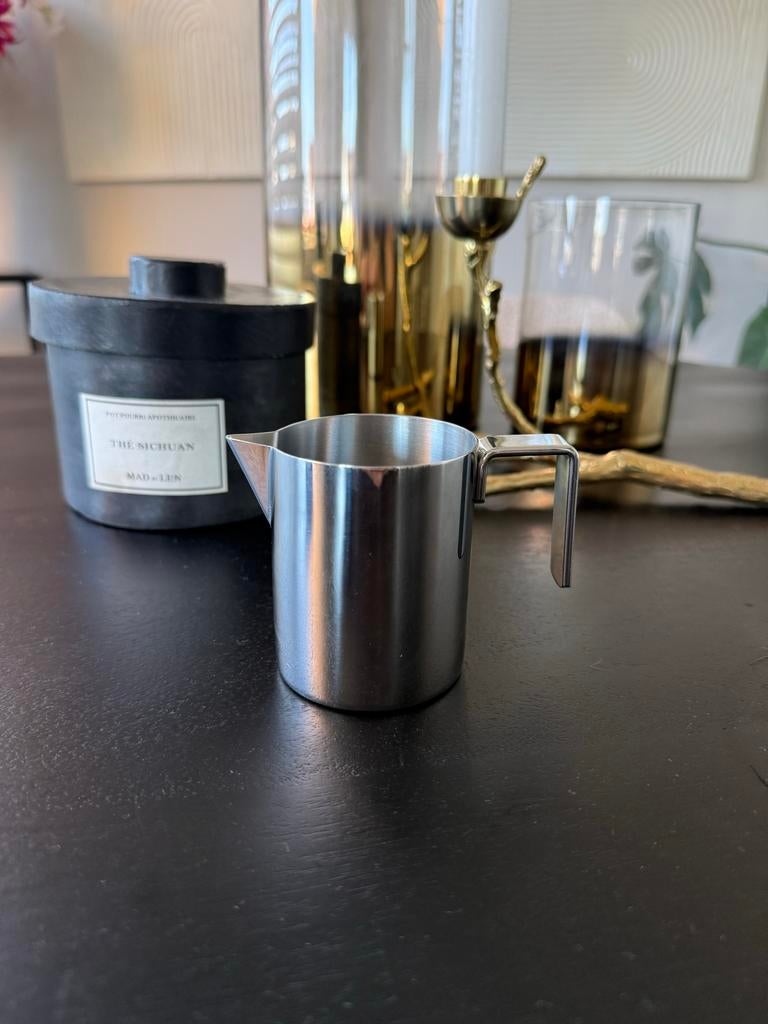 Alessi melkkan 15,5 cl rvs glans - Aldo Rossi design, Overige typen, Zilver, Ophalen of Verzenden, Zo goed als nieuw