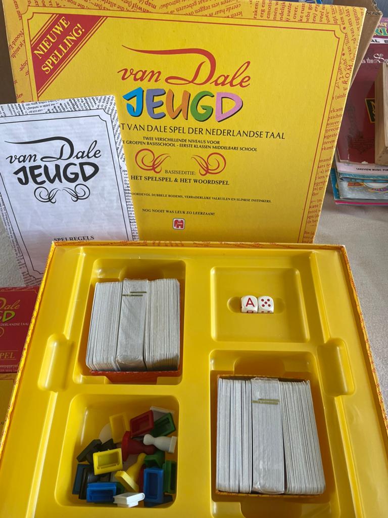 Van Dale Jeugd: Het Grote Van Dale Spel der Nederlandse Taal, Drie of vier spelers, Ophalen, Zo goed als nieuw