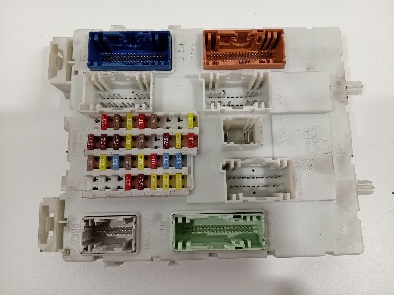 Zekeringkast Ford Transit Connect, Onderdelen@venauto.nl, Van der Ven Autorecycling B.V., Gebruikt, Ettenseweg 76, 4706 PB Roosendaal, The Netherlands