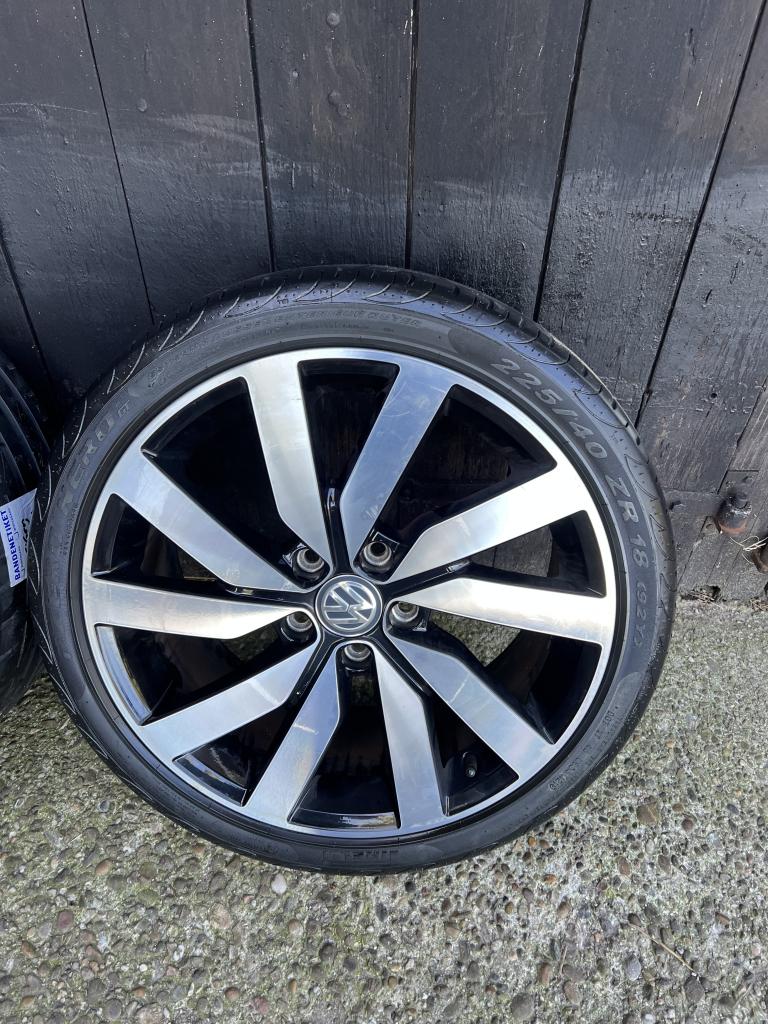 Originele Volkswagen Golf Arteon velgen 18" 5x112 Marseille, Auto-onderdelen, Banden en Velgen, Niet ingevuld, 18 inch, Gebruikt