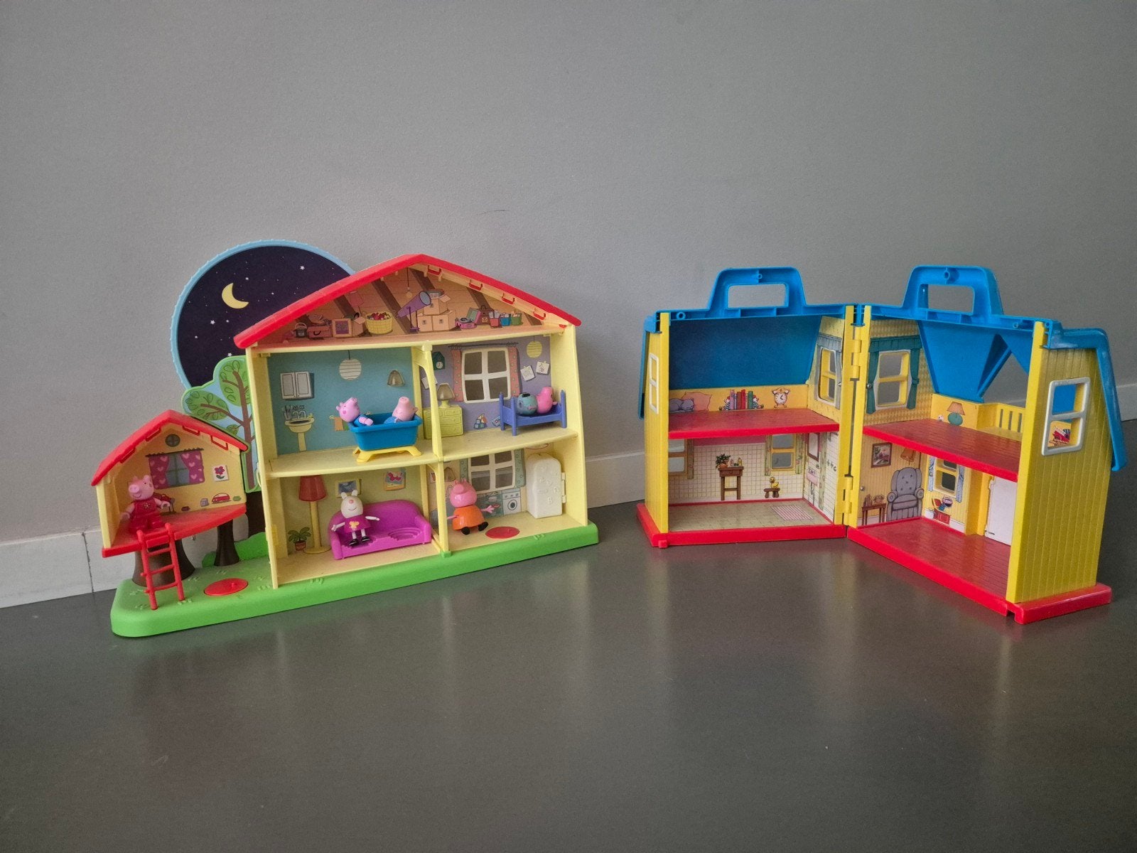 Peppa pig huis en ander huisje, Ophalen, Gebruikt, Poppenhuis